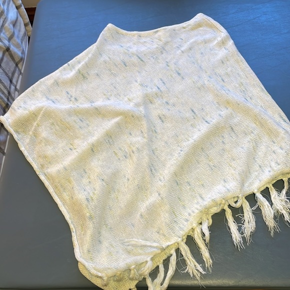 Women’s Poncho So Be It White/Light Green/Light Blue - Picture 3 of 5